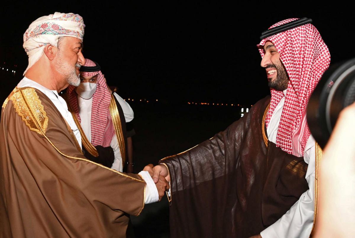 عُمان والسعودية والحلول الدبلوماسية لليمن