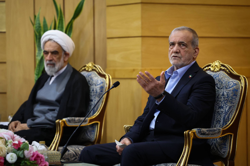 مقابلة بزشكيان تكشف حسابات طهران.. التفاوض ممكن وهرمز مفتاح التهدئة