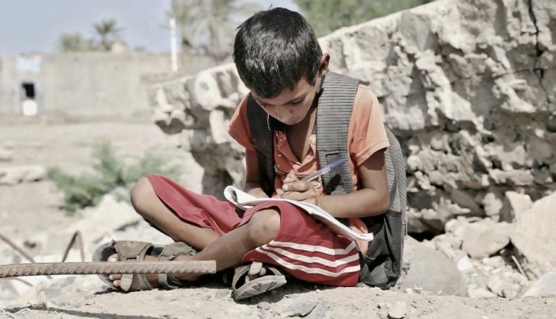 ملايين الأطفال اليمنيين خارج المدارس: جيل كامل بلا تعليم!