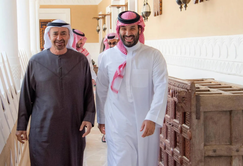 ما وراء الـ 300 مليار دولار.. ما الذي ينتظره الخليج من إيران؟