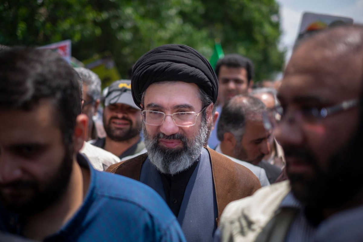 لماذا لا يسقط النظام الإيراني؟!