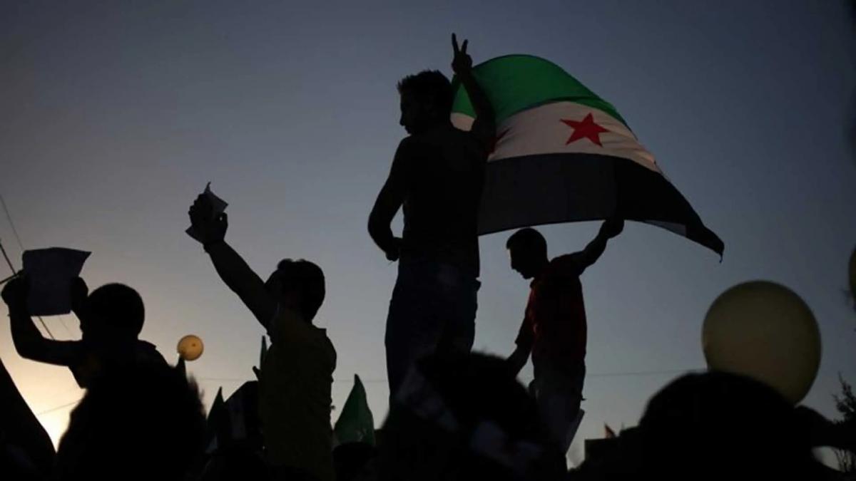 لماذا لا يعود الشباب السوري المهاجر إلى الوطن؟