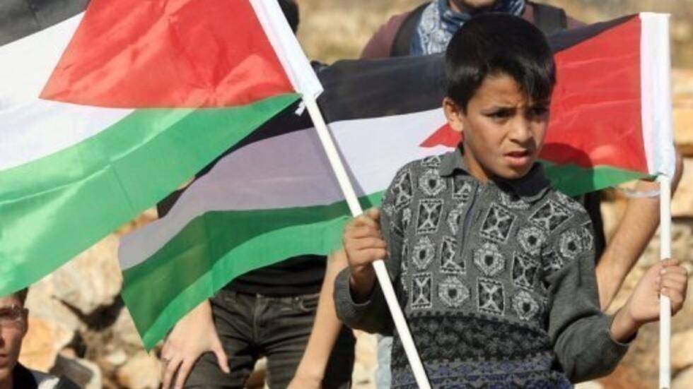 نتنياهو يريد من الفلسطينيين أن يصبحوا إسرائيليين!!