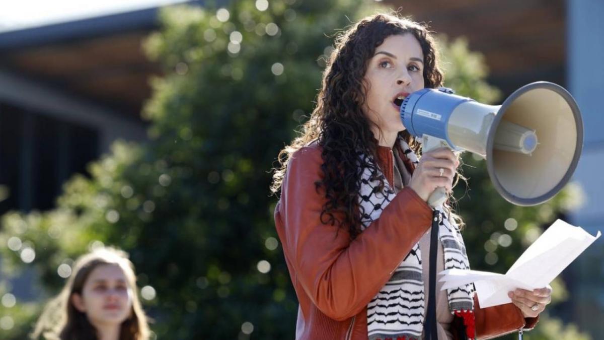 إقصاء الصوت الفلسطيني: أوسع مقاطعة لمهرجان 