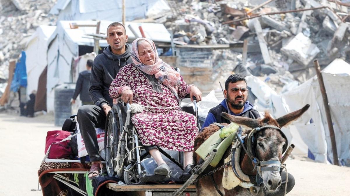 الإسعاف تدقّ 