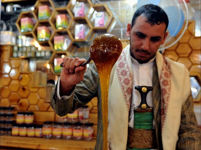 العسل اليمني.. بين تداعيات الحرب وتأثيرات التغيّر المناخي!