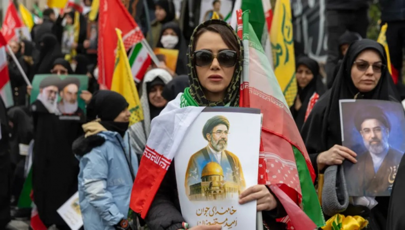 الحرب الإيرانية تعمّق أزمات أمريكا الاقتصادية