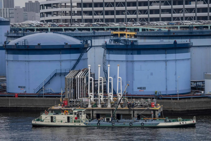 إيران تستخدم مضيق هرمز في ابتزاز العالم